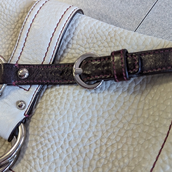 Coach purse - Picture 10 of 10